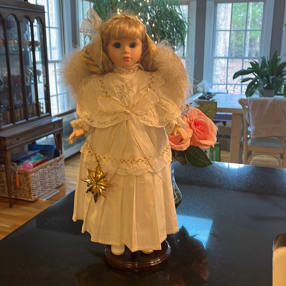 Vintage Porcelain Angel Doll / Guardian Angel with Stand - Picture 2 of 16